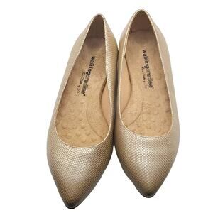 Walking Cradles Gold Leather Flats Women's Size 8.5M, Slip-On Pointed Toe Shoes